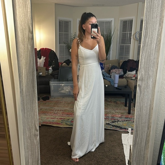 White Maxi Dress Size 4 Wedding Bride To Be Date Night Formal - Picture 1 of 5